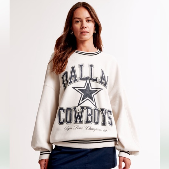 Abercrombie & Fitch Dallas Cowboys Graphic Oversized Sunday Crew - Picture 1 of 10